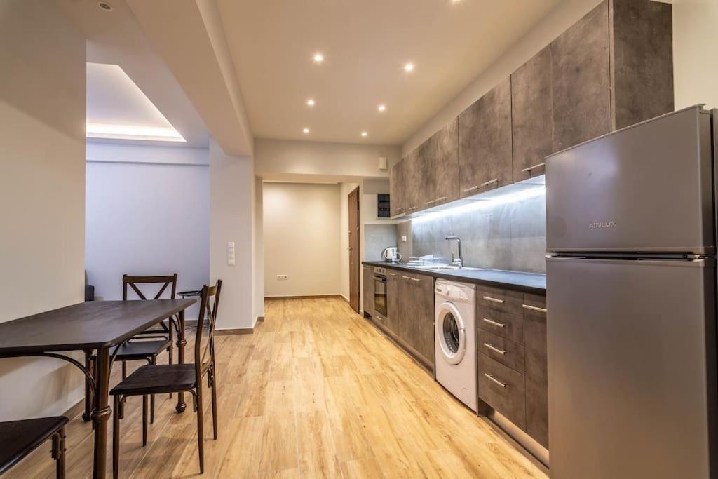 Pollys Place Appartement Athene Buitenkant foto